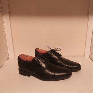 Leather Clarks Tilden Cap Shoes